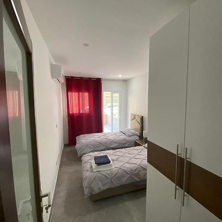 Gzira Two-Bedroom Apartment Extérieur photo